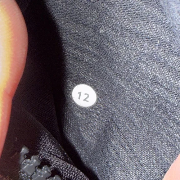 Lululemon jacket - Picture 4 of 4